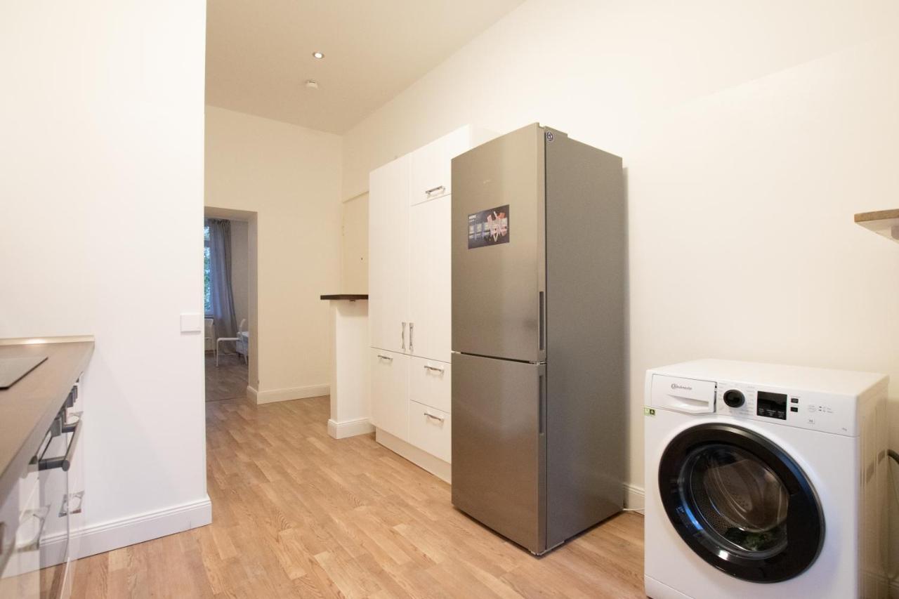Raj Living - 1 Or 3 Room Apartments - 20 Min Messe Dus And Old Town Dus Дюселдорф Екстериор снимка