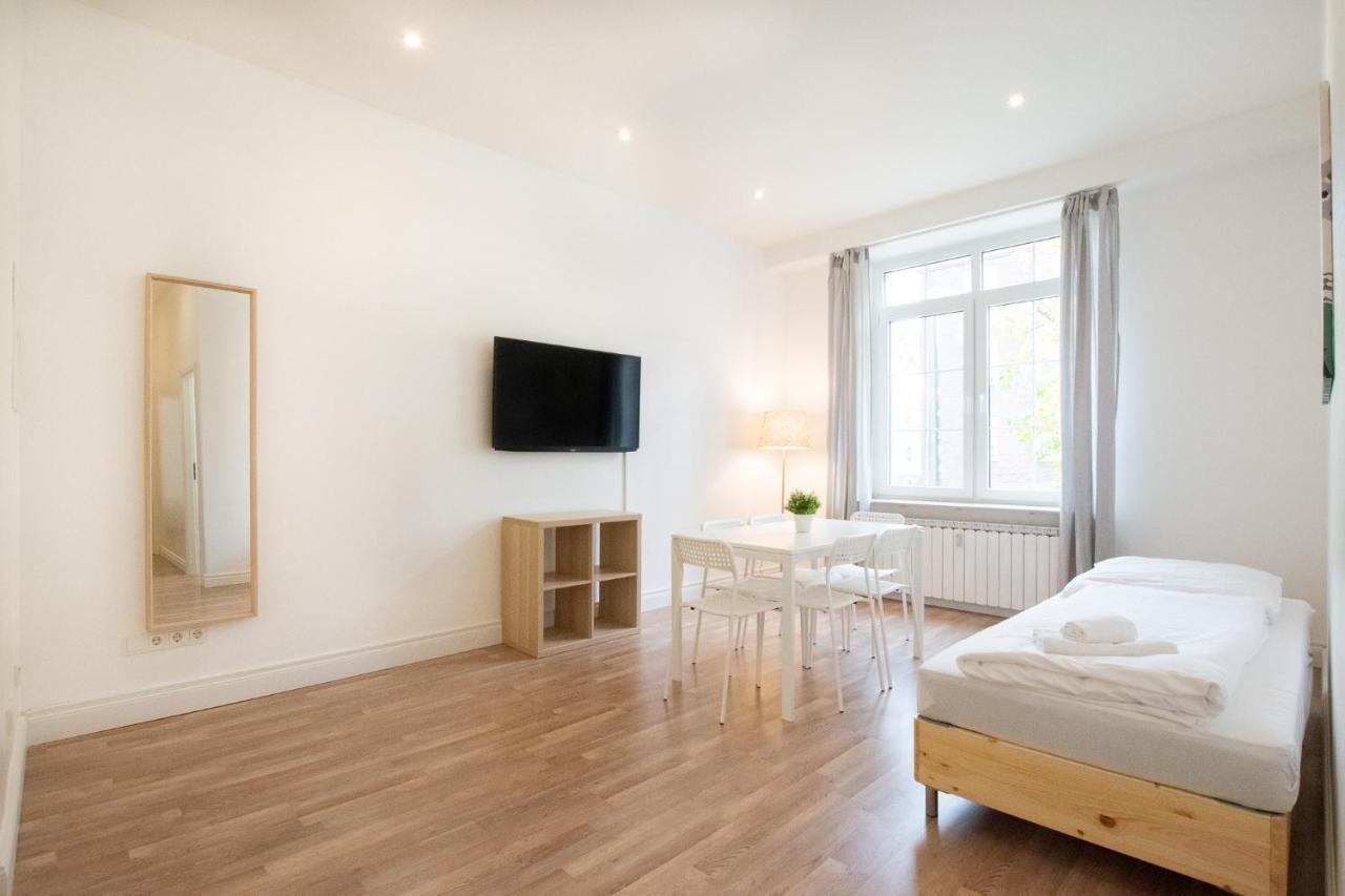 Raj Living - 1 Or 3 Room Apartments - 20 Min Messe Dus And Old Town Dus Дюселдорф Екстериор снимка