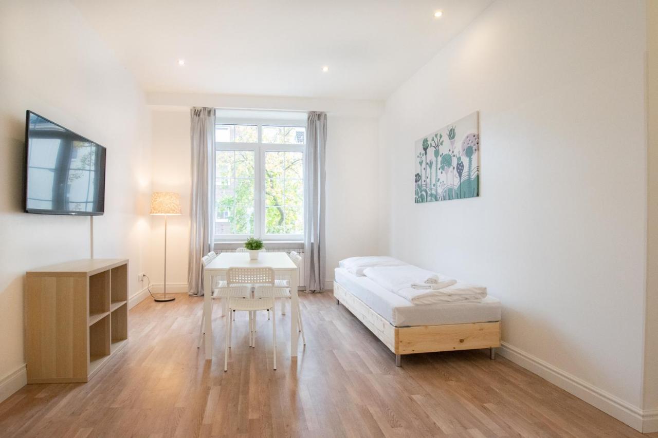 Raj Living - 1 Or 3 Room Apartments - 20 Min Messe Dus And Old Town Dus Дюселдорф Екстериор снимка
