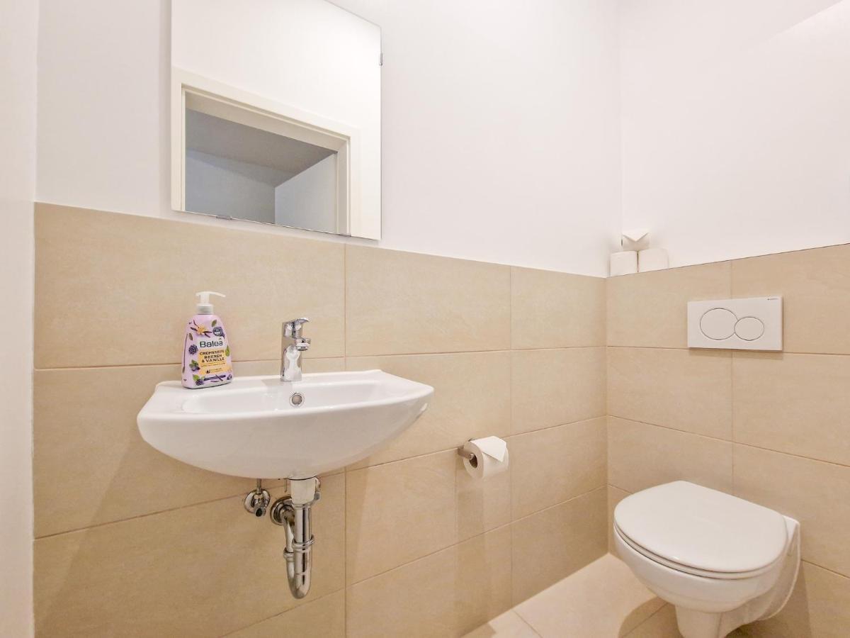 Raj Living - 1 Or 3 Room Apartments - 20 Min Messe Dus And Old Town Dus Дюселдорф Екстериор снимка