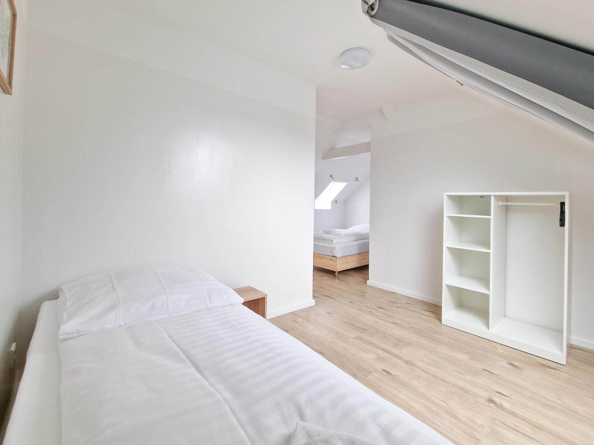 Raj Living - 1 Or 3 Room Apartments - 20 Min Messe Dus And Old Town Dus Дюселдорф Екстериор снимка