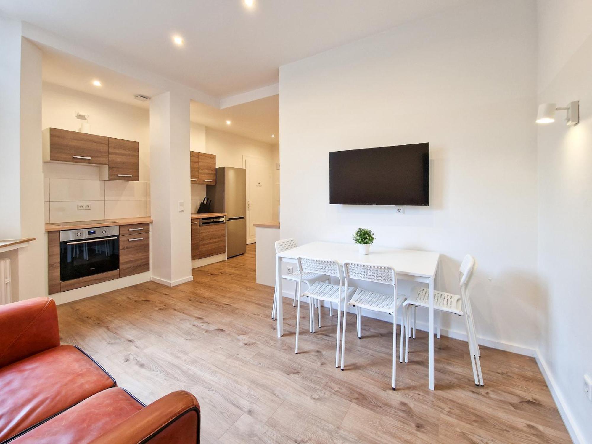 Raj Living - 1 Or 3 Room Apartments - 20 Min Messe Dus And Old Town Dus Дюселдорф Екстериор снимка