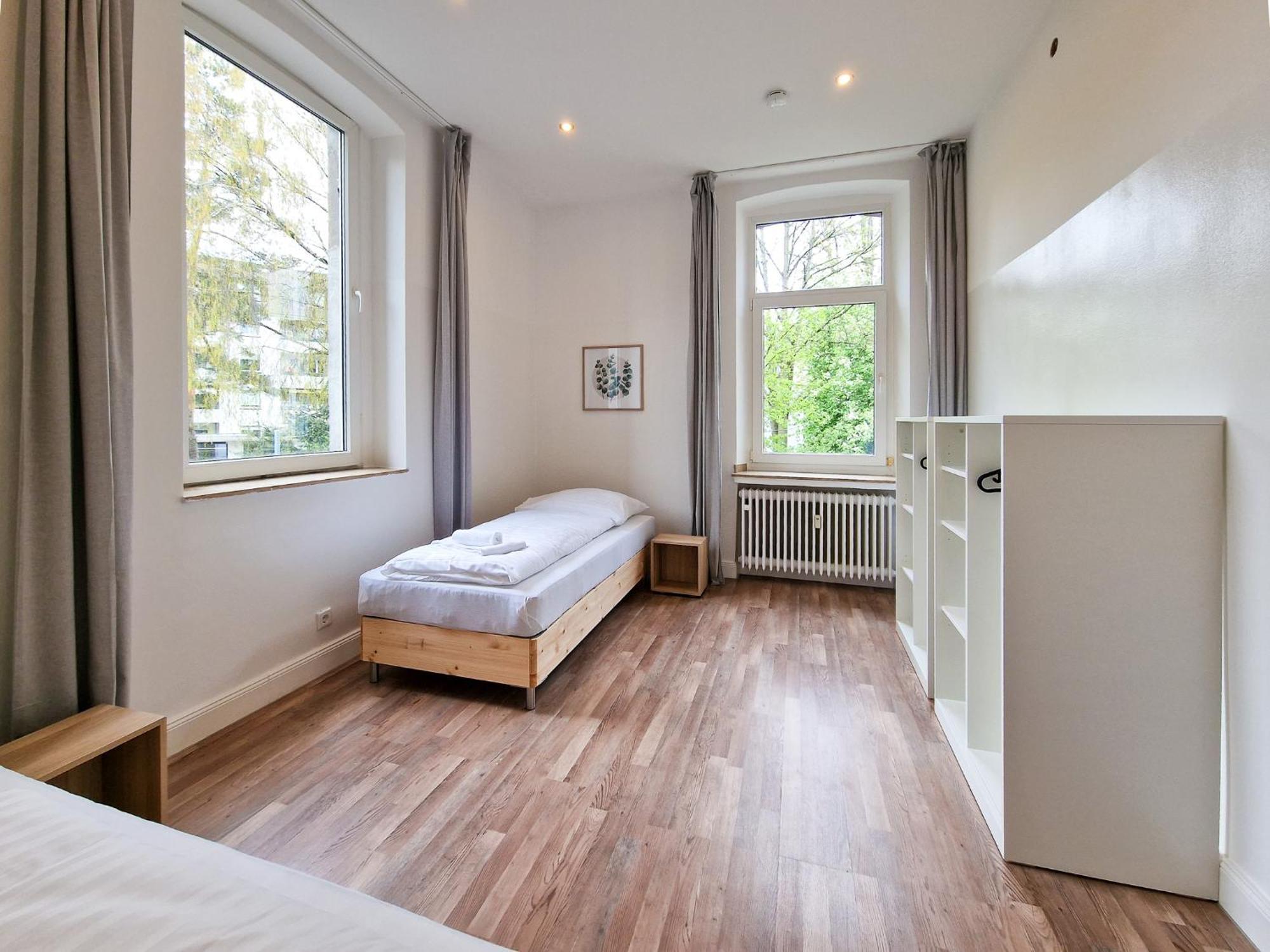 Raj Living - 1 Or 3 Room Apartments - 20 Min Messe Dus And Old Town Dus Дюселдорф Екстериор снимка